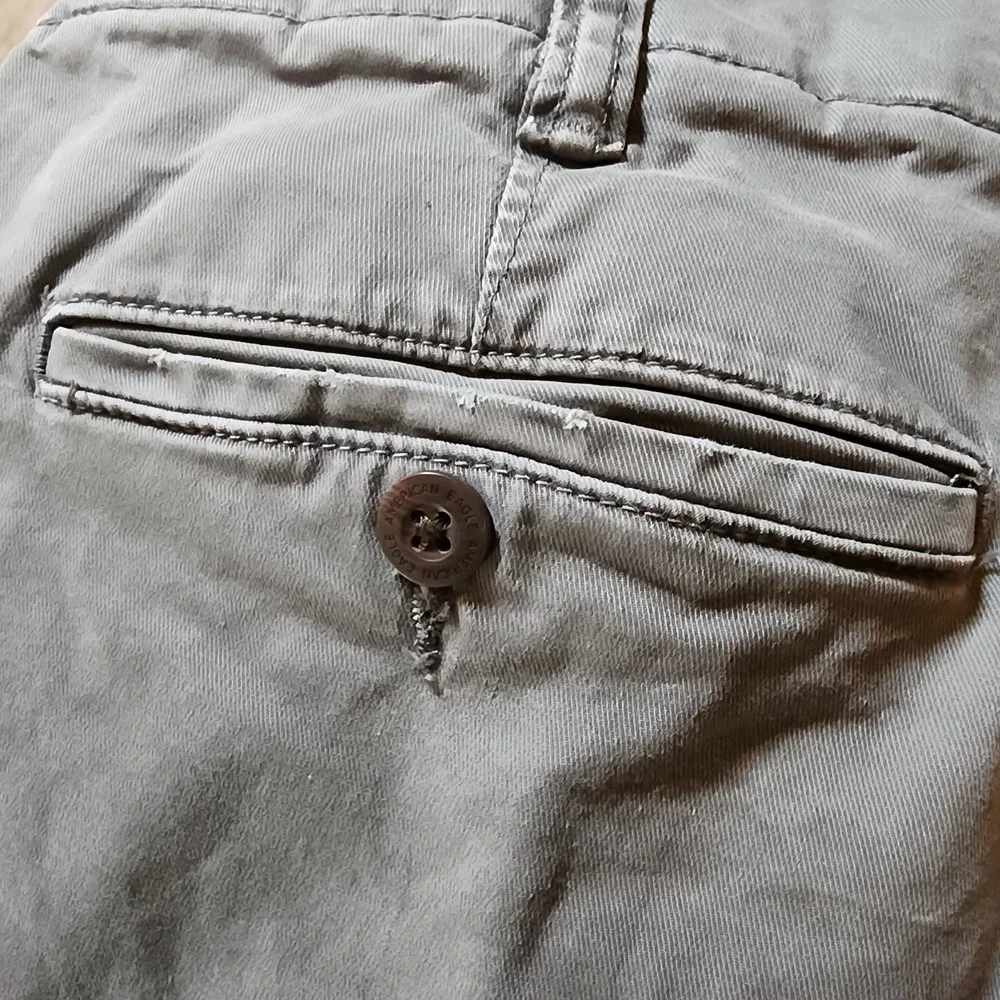 American Eagle Flex Straight Loose Lightly Distress Gray Pants Flat Mens 32 x 34